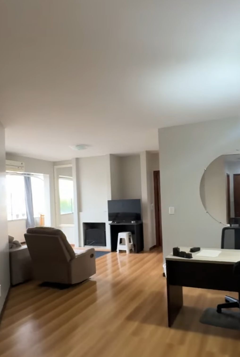 Apartamento à venda, 3 quartos, 1 suíte, 2 vagas, Centro - Alegrete/RS