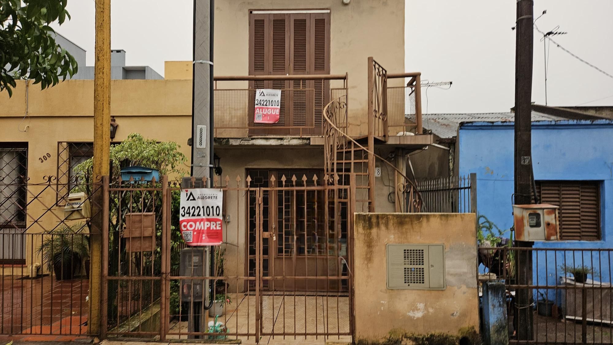 Apartamento com 2 Dormitórios à venda, por R$ 290.000,00 Apartamento com 2 Dormitórios à venda, por R$ 290.000,00