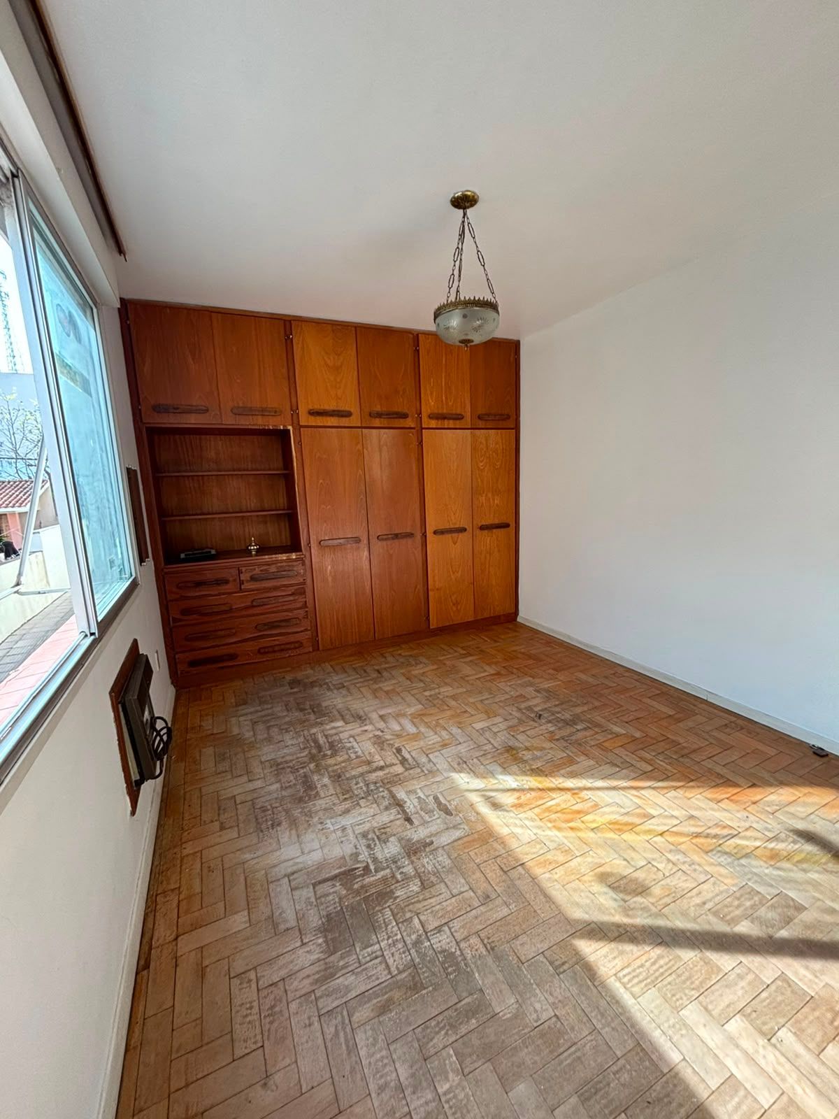 Apartamento com três dormitórios disponivel para locação, ce