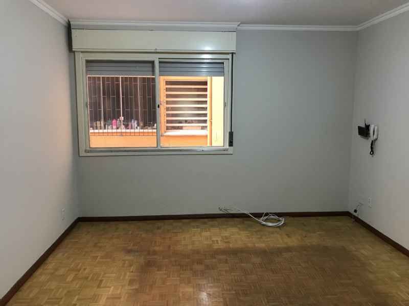 Apartamento com 4 Dormitórios à venda, por R$ 370.000,00 Apartamento com 4 Dormitórios à venda, por R$ 370.000,00