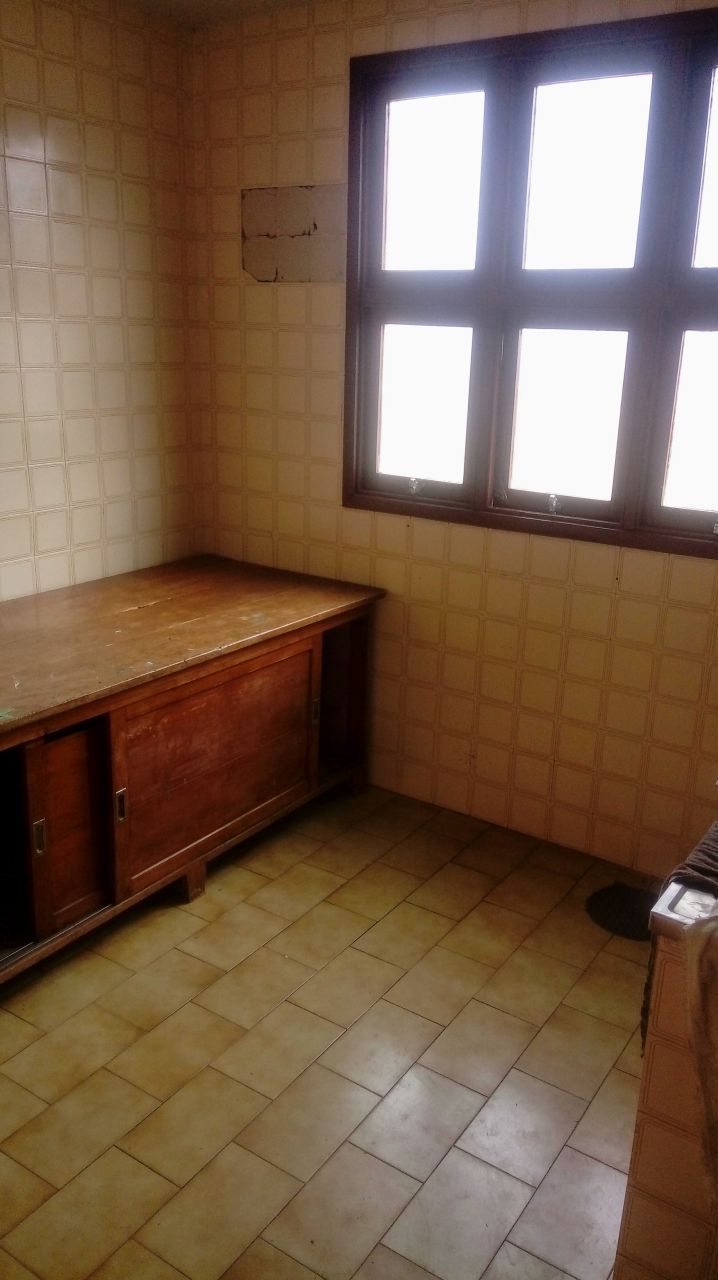 Casa à venda, 8 quartos, 1 suíte, 1 vaga, Cidade Alta - Alegrete/RS