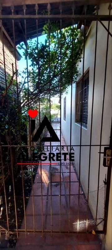 Casa proxima a faculdade