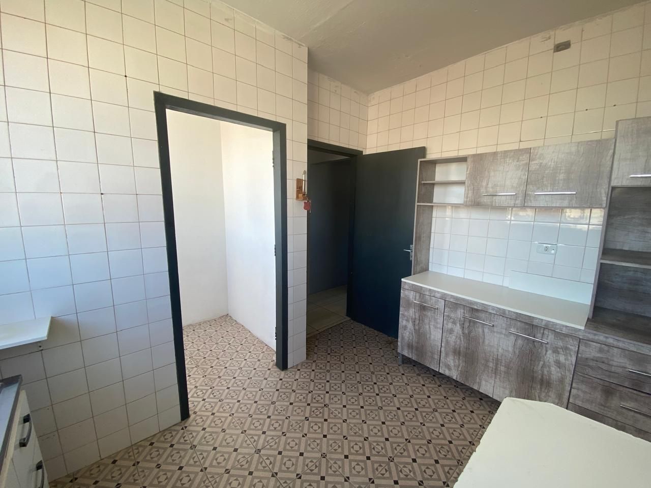 Apartamento de três dormitórios, disponivel para venda e loc