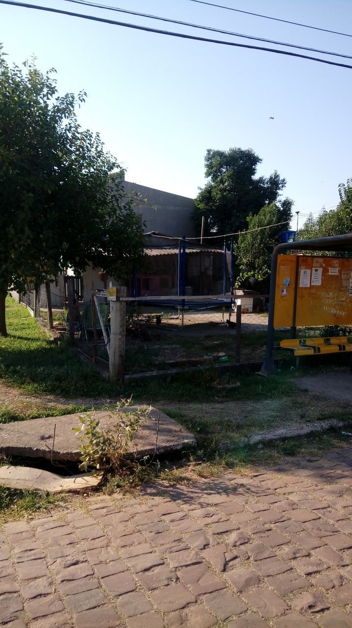 Casa com 3 Dormitórios à venda, por R$ 280.000,00 Casa com 3 Dormitórios à venda, por R$ 280.000,00