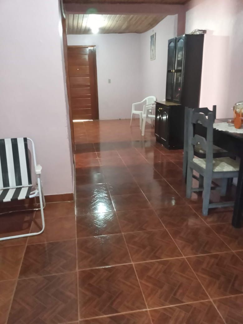 Casa com 2 Dormitórios à venda, por R$ 220.000,00 Casa com 2 Dormitórios à venda, por R$ 220.000,00