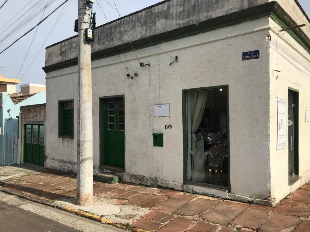 Casa à venda  no Centro - Alegrete, RS. Imóveis