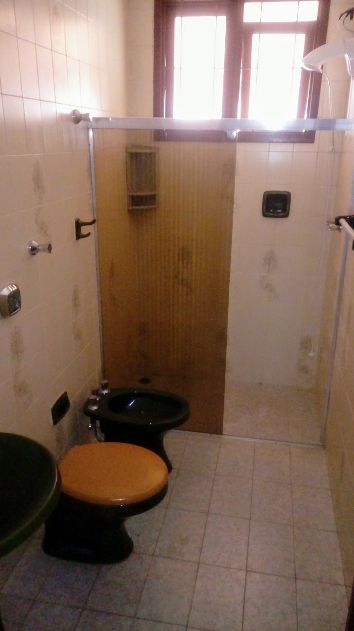 Casa à venda, 8 quartos, 1 suíte, 1 vaga, Cidade Alta - Alegrete/RS