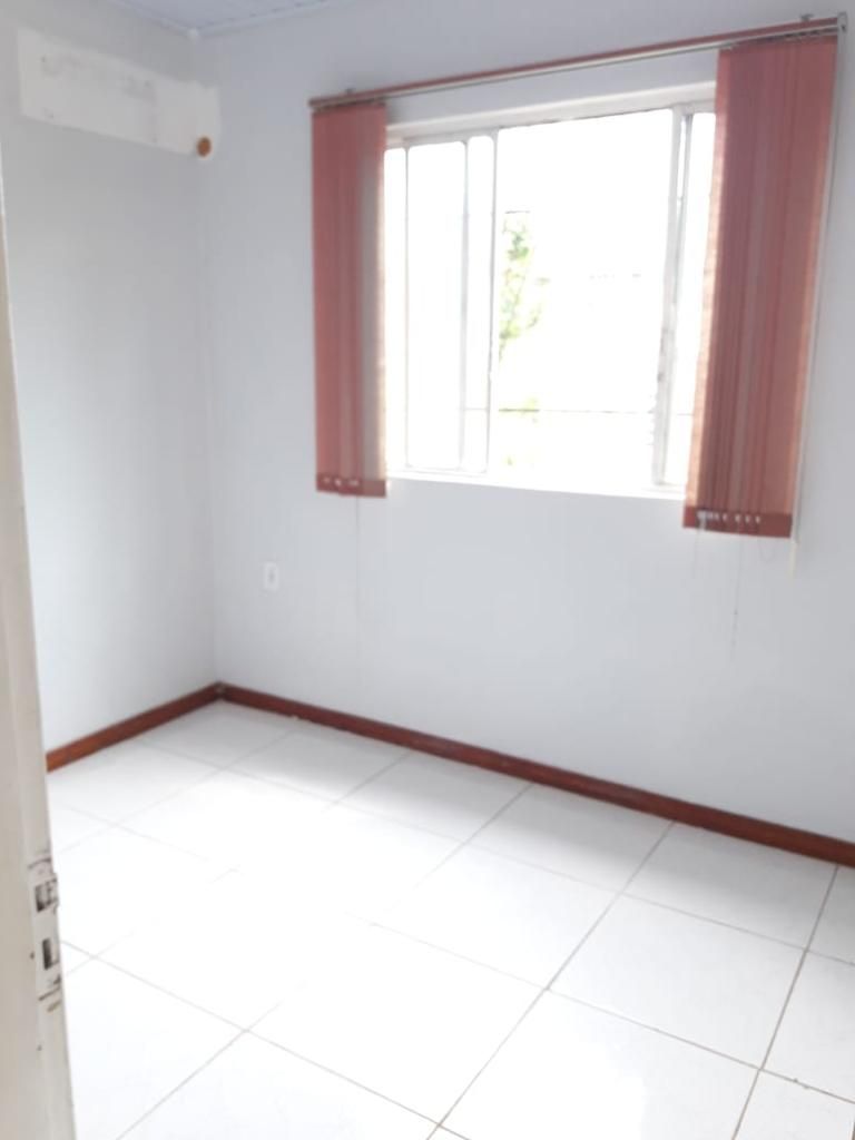 Casa com 3 Dormitórios à venda, 114 m² por R$ 280.000,00 Casa com 3 Dormitórios à venda, 114 m² por R$ 280.000,00