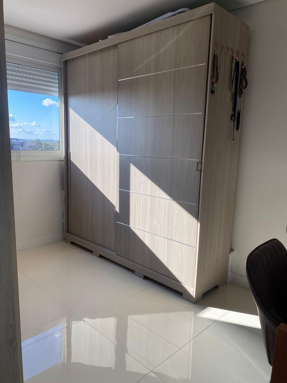 Apartamento à Venda no Bairro Ibirapuitã – 2 Quartos, Suíte e Garagem