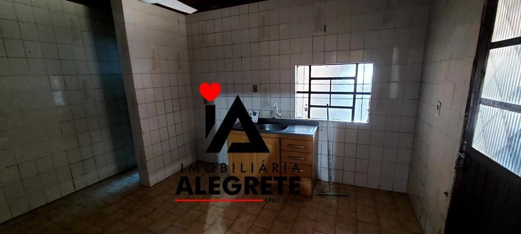 Casa proxima a faculdade