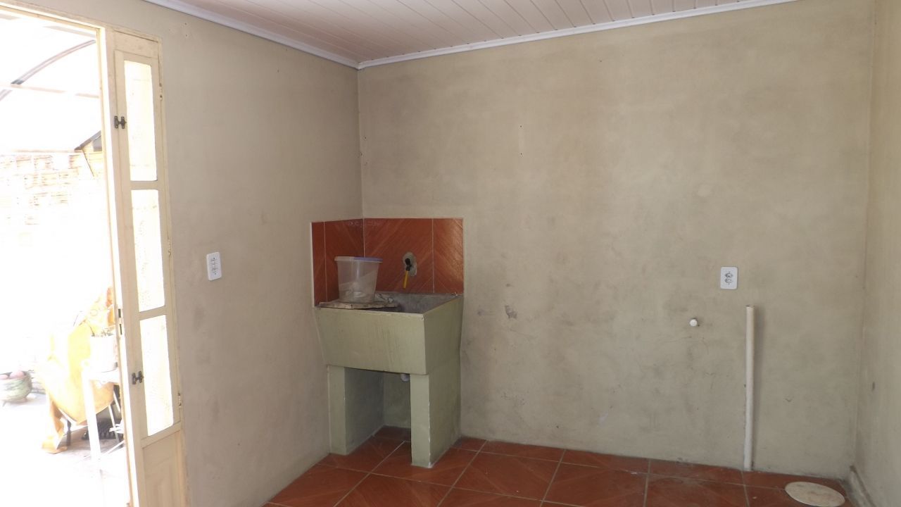 Casa com 2 Dormitórios à venda, por R$ 180.000,00 Casa com 2 Dormitórios à venda, por R$ 180.000,00