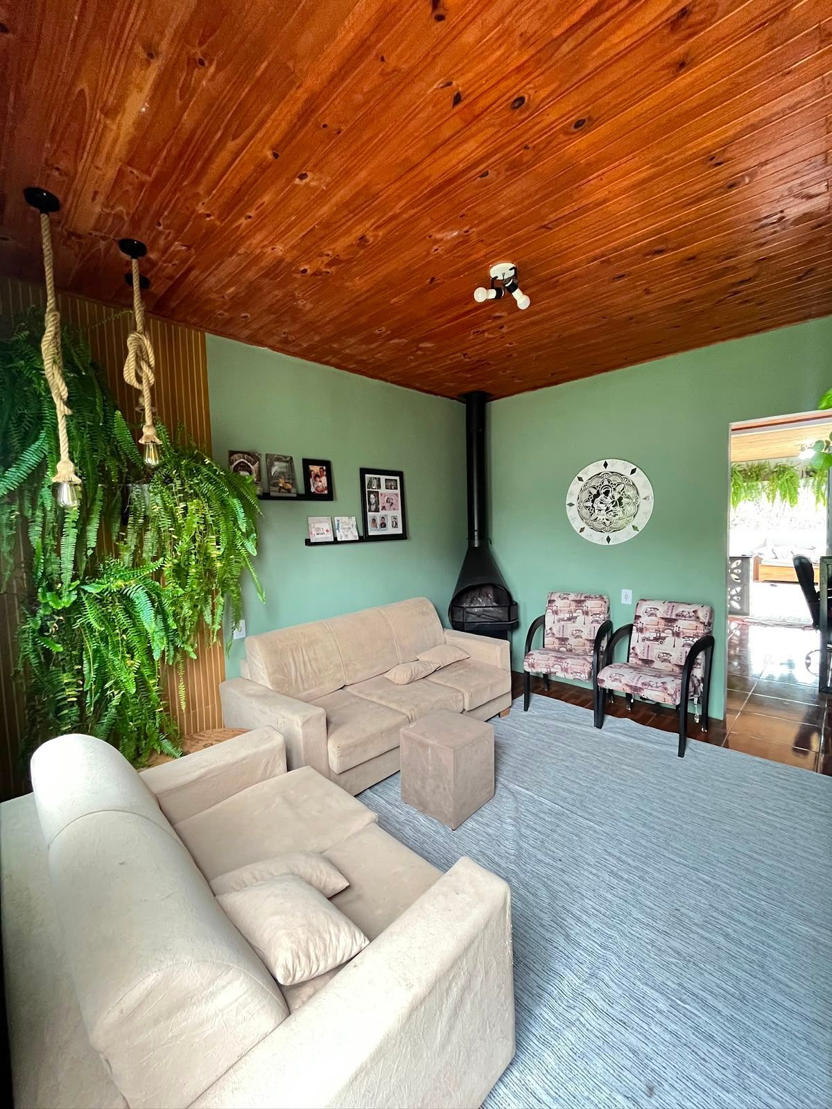 Casa à venda com 2 dormitórios e churrasqueira imobiliária a - foto 2