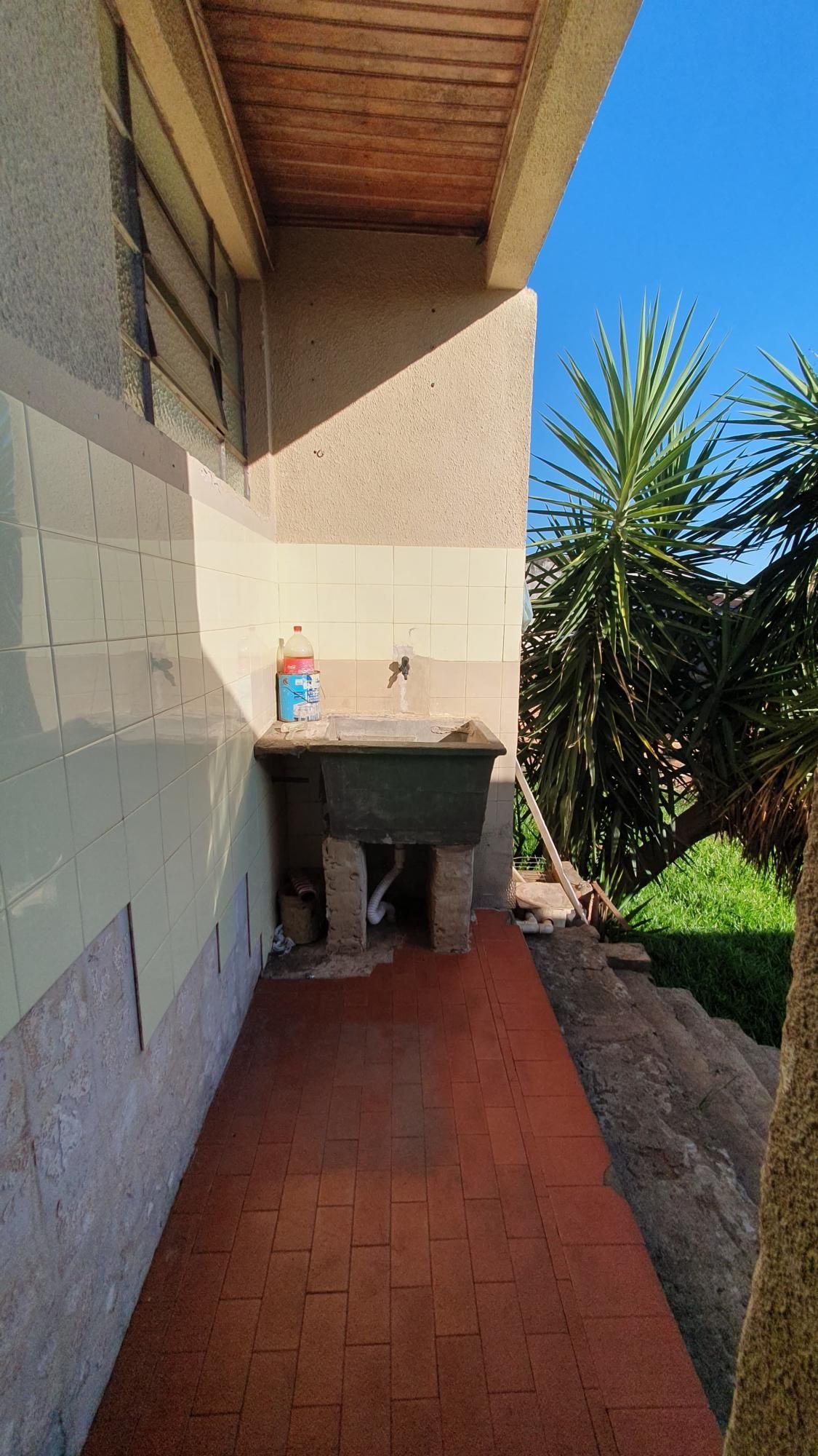 Oportunidade Única! Casa Aconchegante com Pátio Amplo para venda