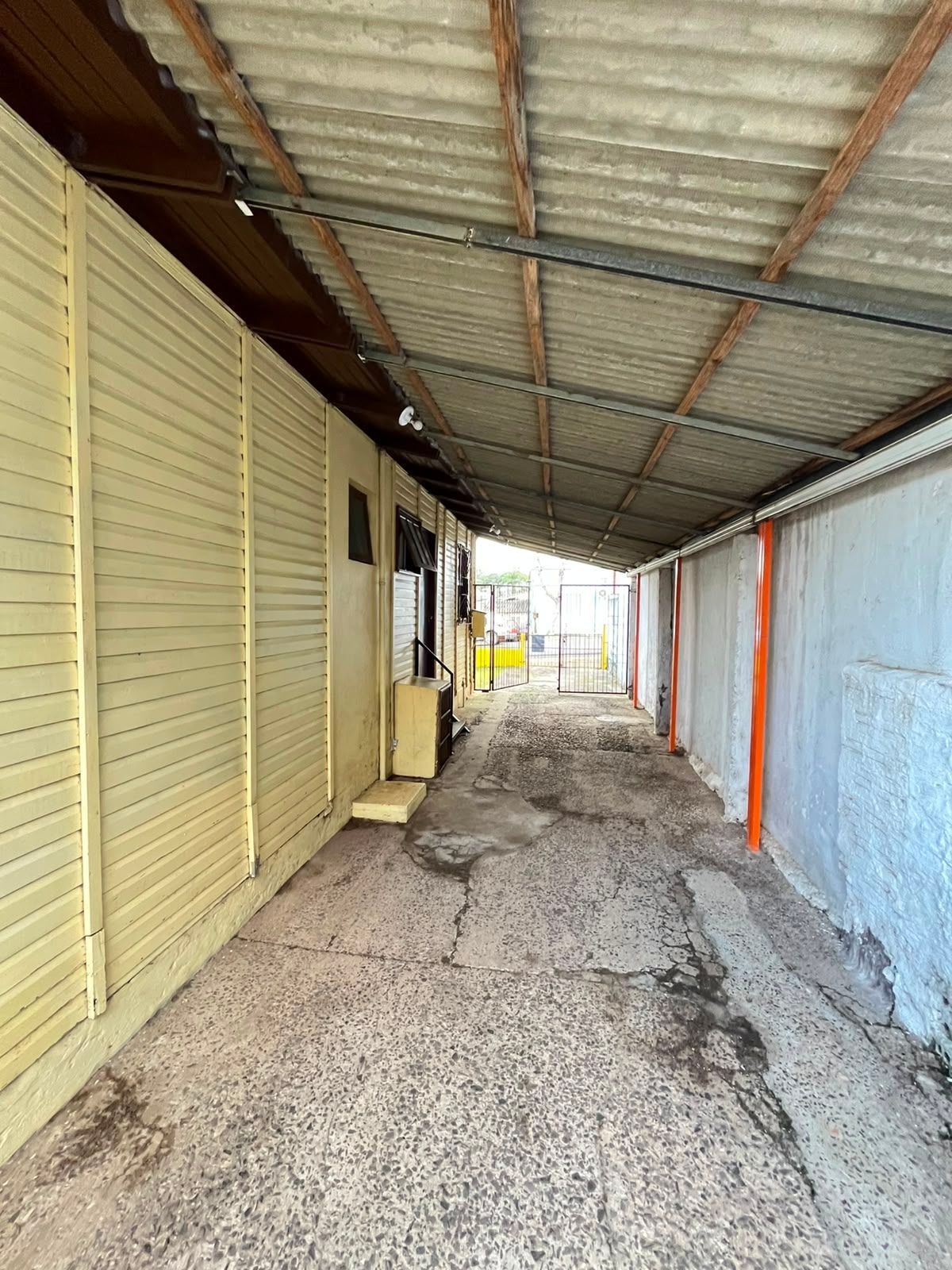 Casa à venda com 4 dormitórios e garagem imobiliária alegret - foto 8