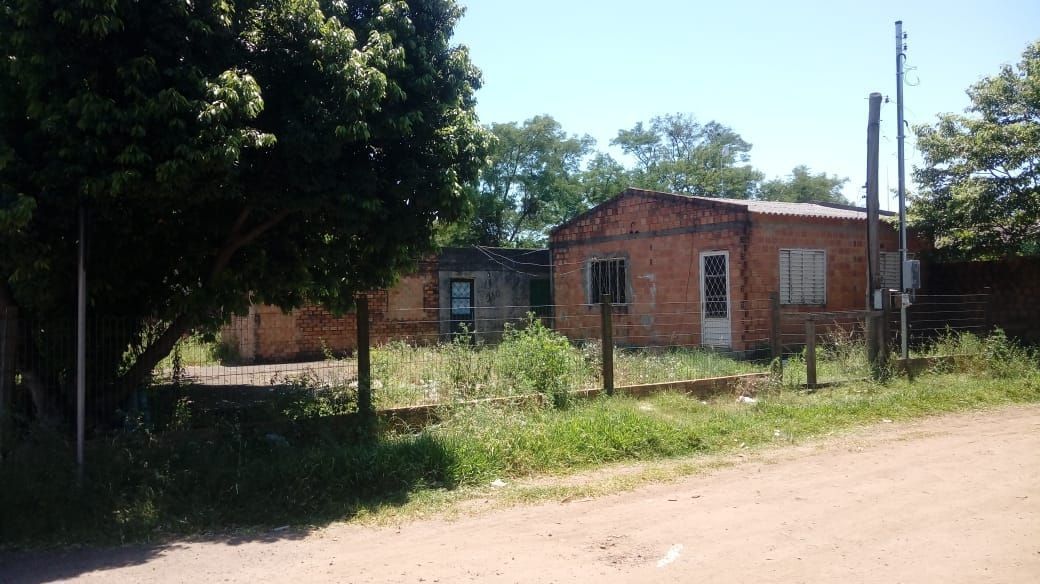 Casa com 2 Dormitórios à venda, 400 m² por R$ 150.000,00 Casa com 2 Dormitórios à venda, 400 m² por R$ 150.000,00