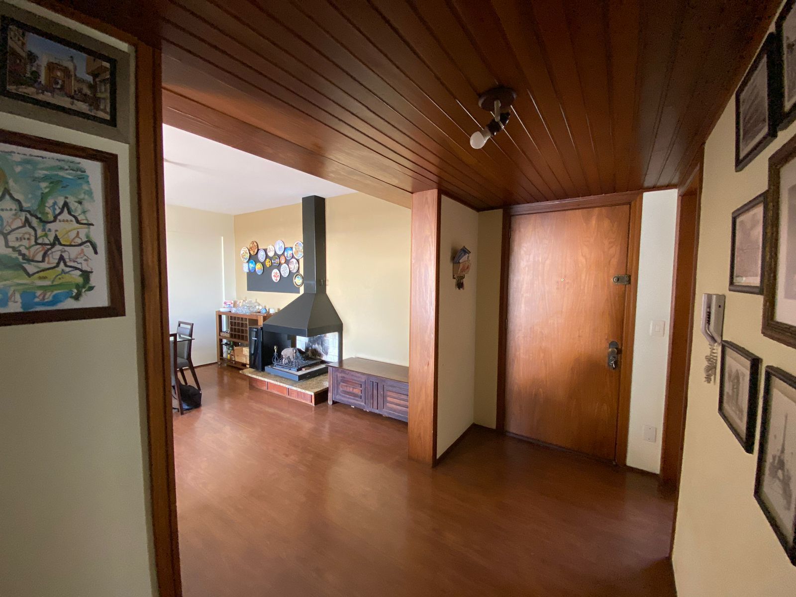 Apartamento com 3 Dormitórios à Venda Perto da Praça Grande Alegrete - RS