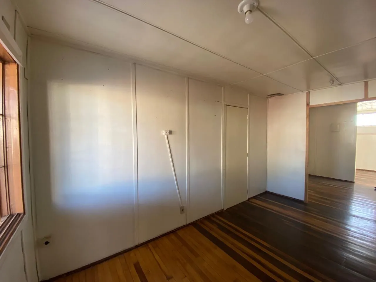 Casa com 4 Dormitórios à venda, 270 m² por R$ 280.000,00 Casa com 4 Dormitórios à venda, 270 m² por R$ 280.000,00