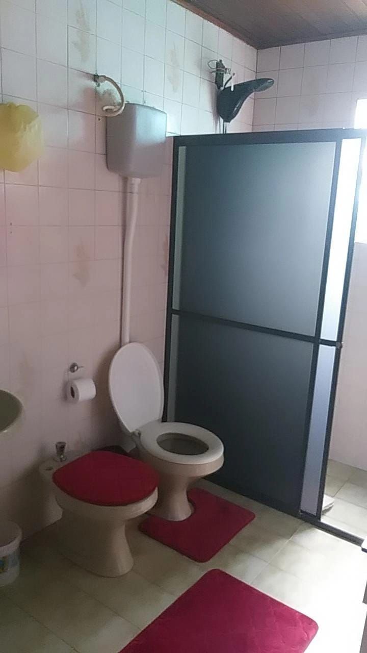 Casa com 3 Dormitórios à venda, por R$ 450.000,00 Casa com 3 Dormitórios à venda, por R$ 450.000,00