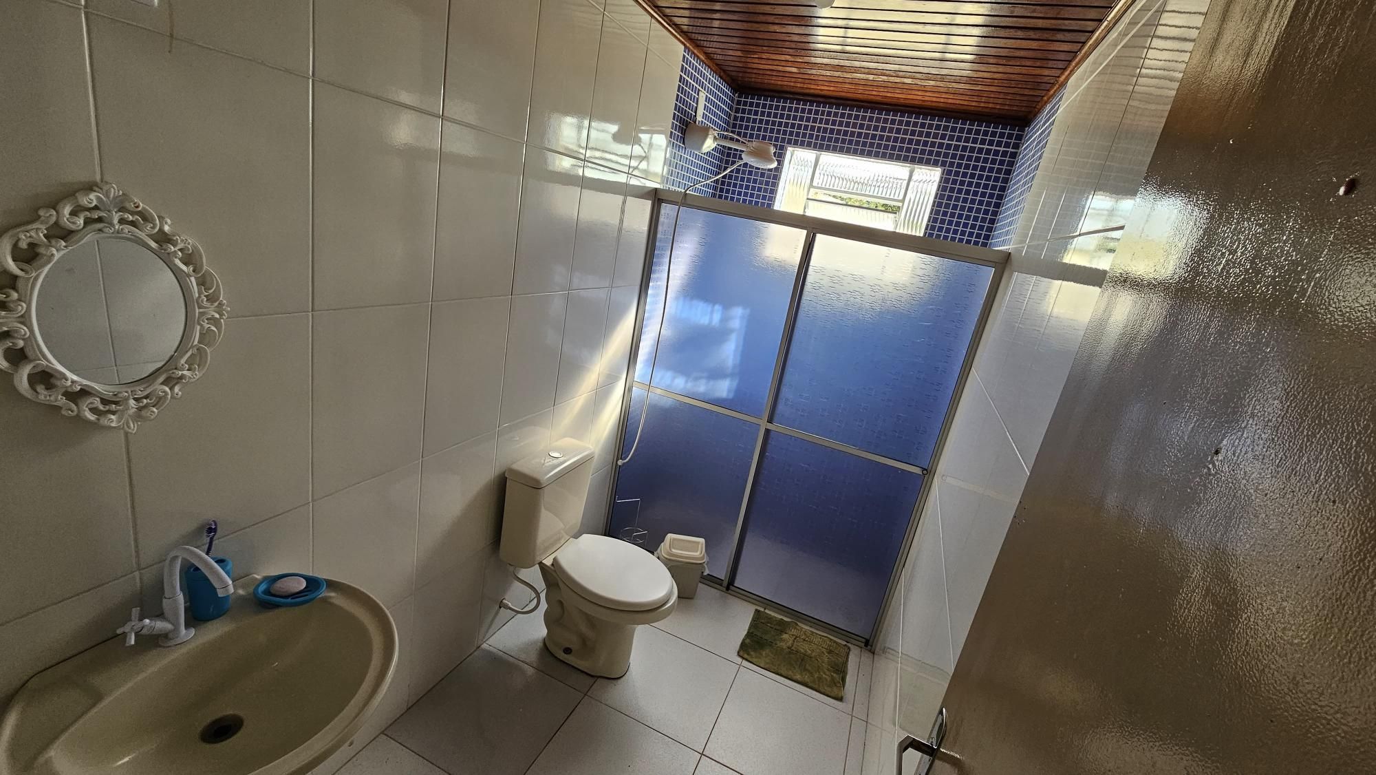 Casa à Venda em Bairro Tranquilo
