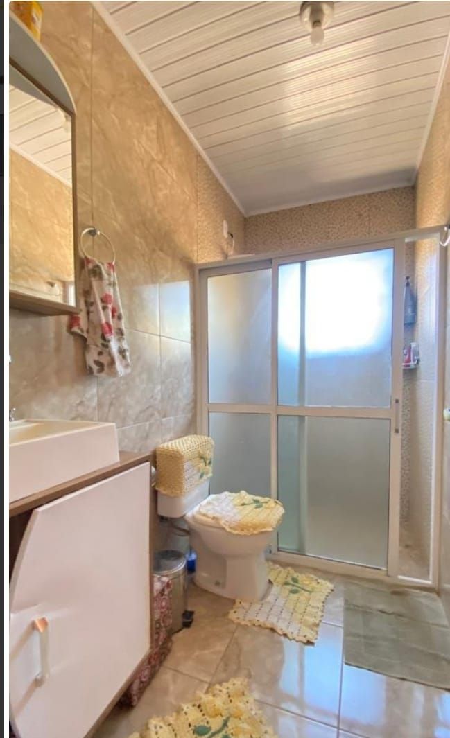 Casa à venda em alegrete: 3 dormitórios, 3 banheiros e garag