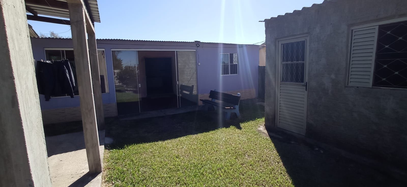 Casa para venda com 2 dormitórios e 2 vagas de garagem