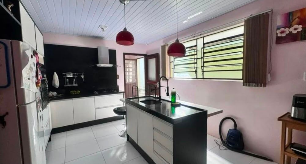 Casa com 3 dormitórios, churrasqueira e lareira 100m² - foto 6
