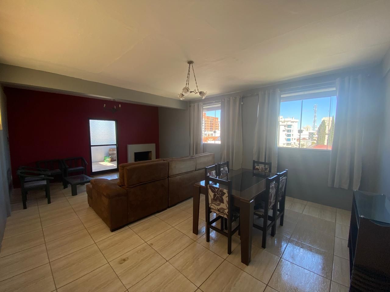 Apartamento de três dormitórios, disponivel para venda e loc