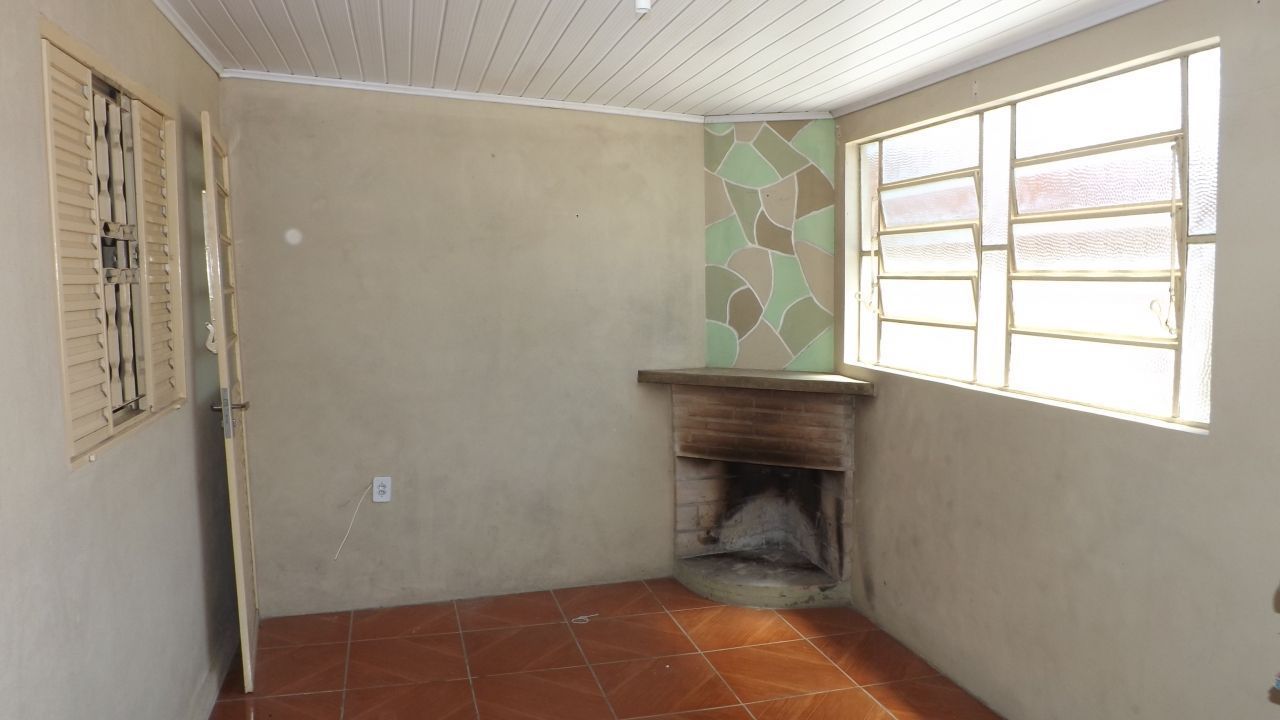 Casa com 2 Dormitórios à venda, por R$ 180.000,00 Casa com 2 Dormitórios à venda, por R$ 180.000,00