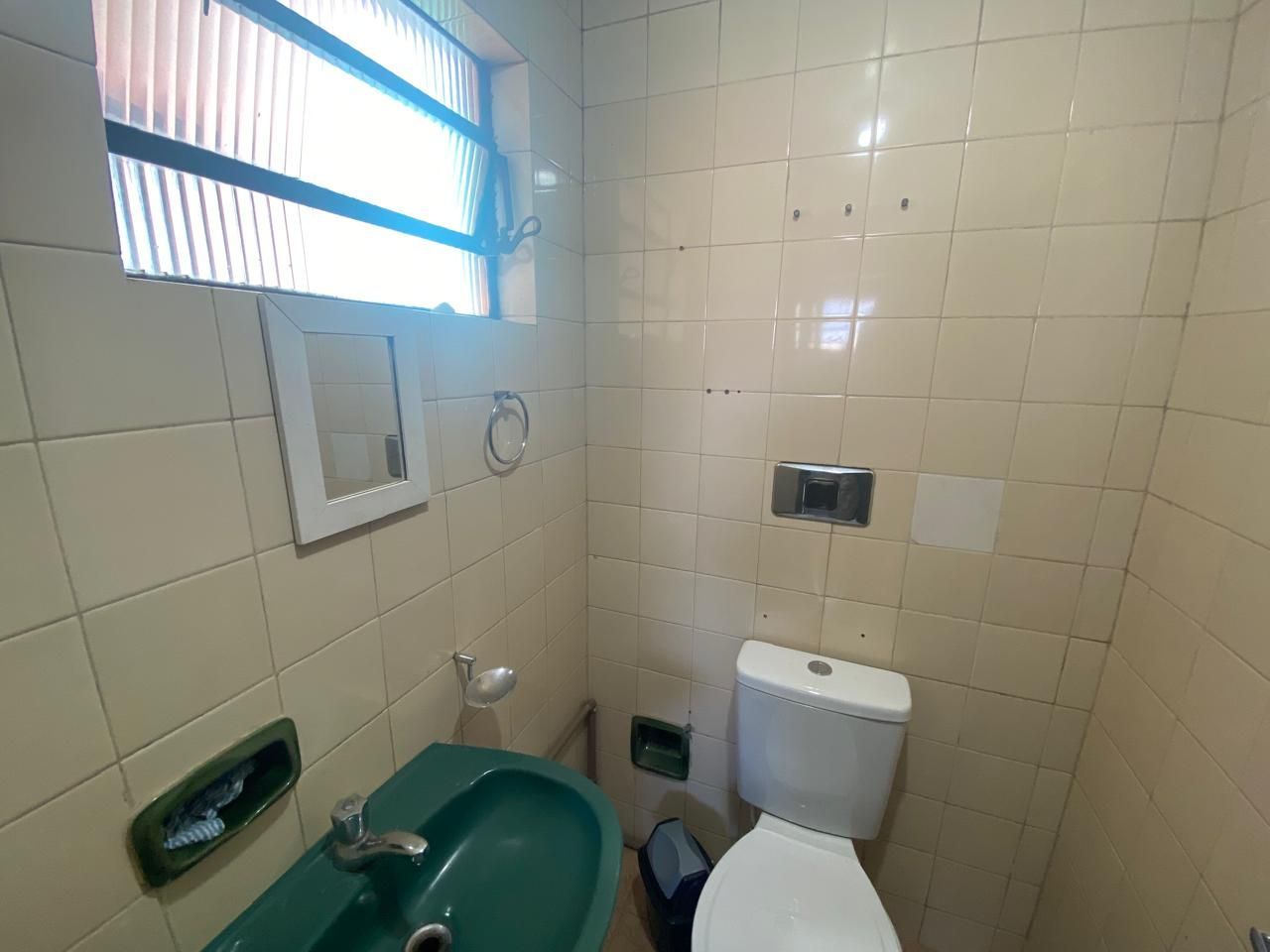Apartamento de três dormitórios, disponivel para venda e loc