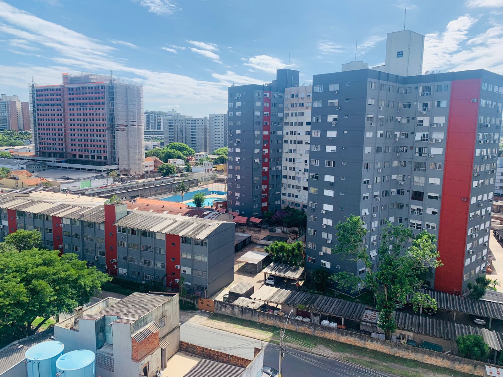 "apartamento novo e moderno em porto alegre - localização pr