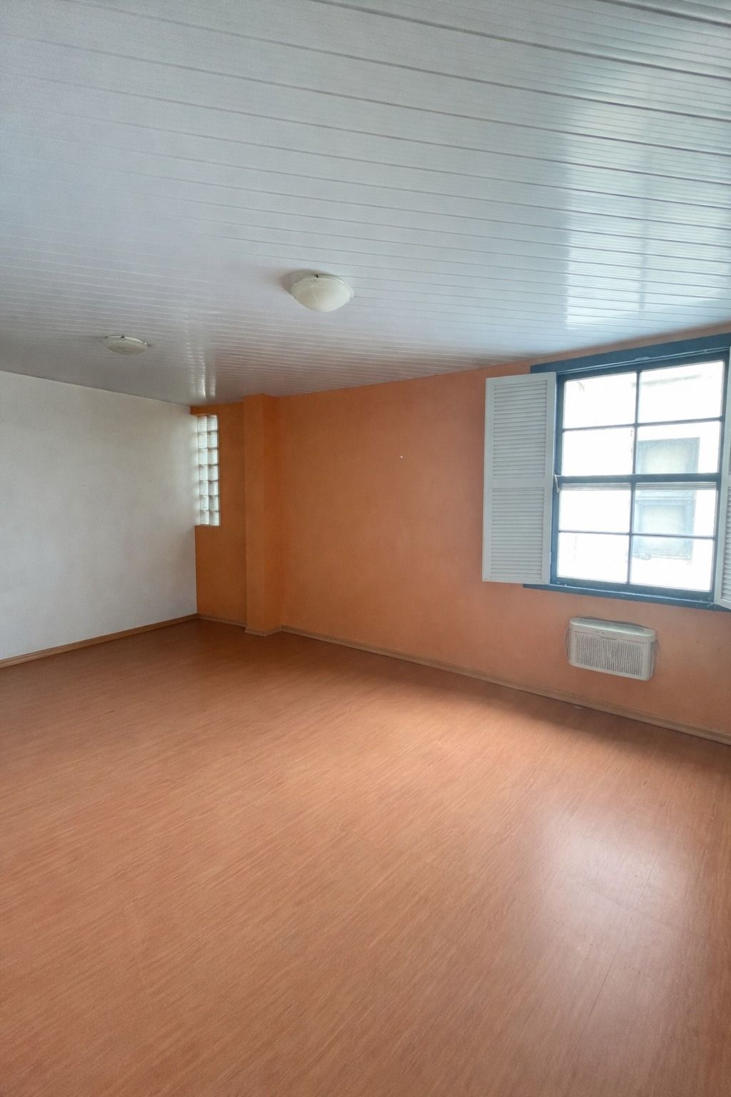 Sala comercial à venda na general sampaio - centro de alegre