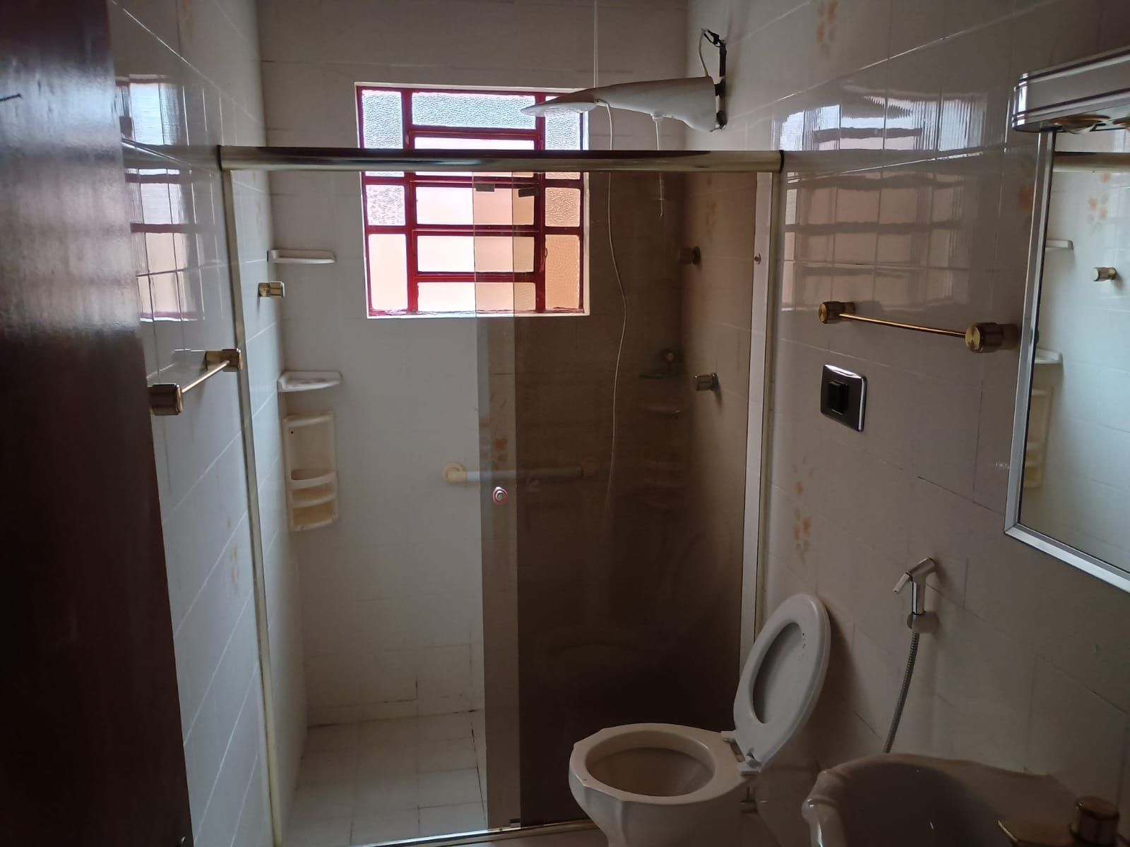 Casa ampla à venda na vila inês – 3 dormitórios, lareira e c