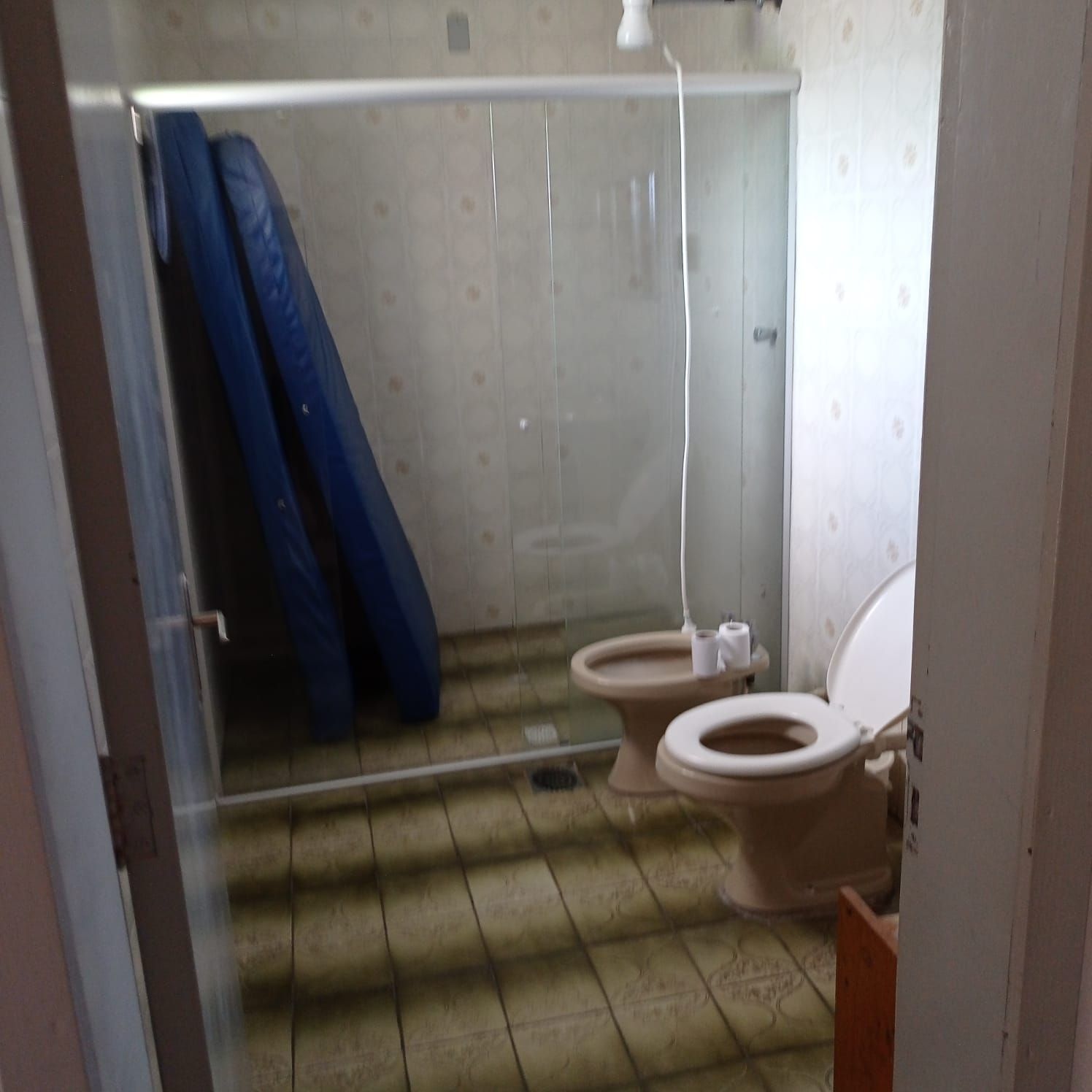 Sobrado à venda, 5 quartos, 3 suítes, 2 vagas, centro - aleg