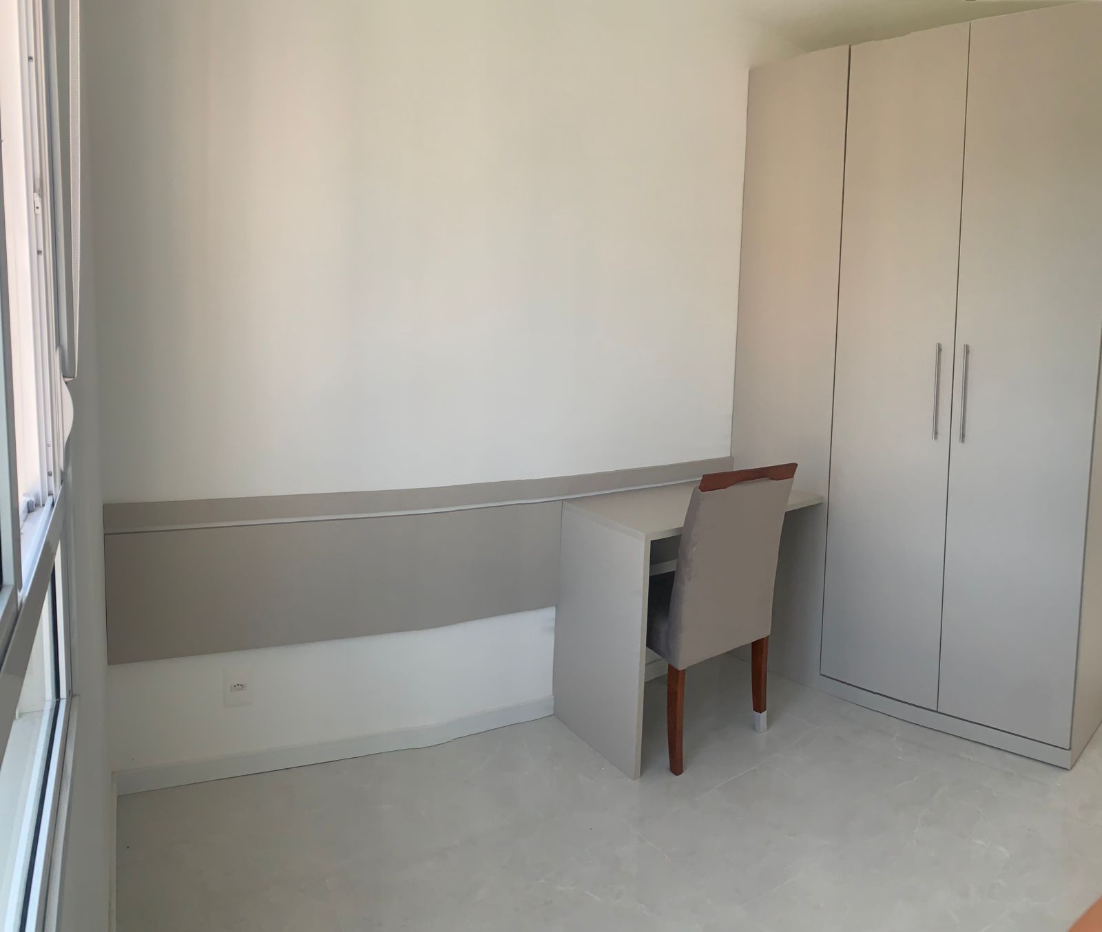 "apartamento novo e moderno em porto alegre - localização pr