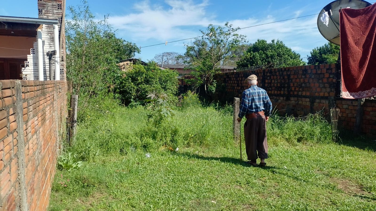 Casa à venda no bairro vila nova – amplo terreno e pátio!