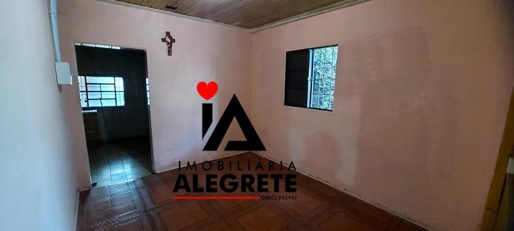 Casa proxima a faculdade