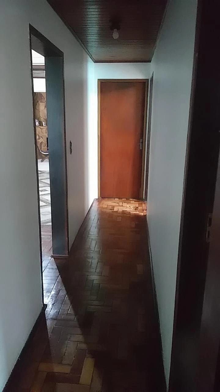 Casa com 3 Dormitórios à venda, por R$ 450.000,00 Casa com 3 Dormitórios à venda, por R$ 450.000,00