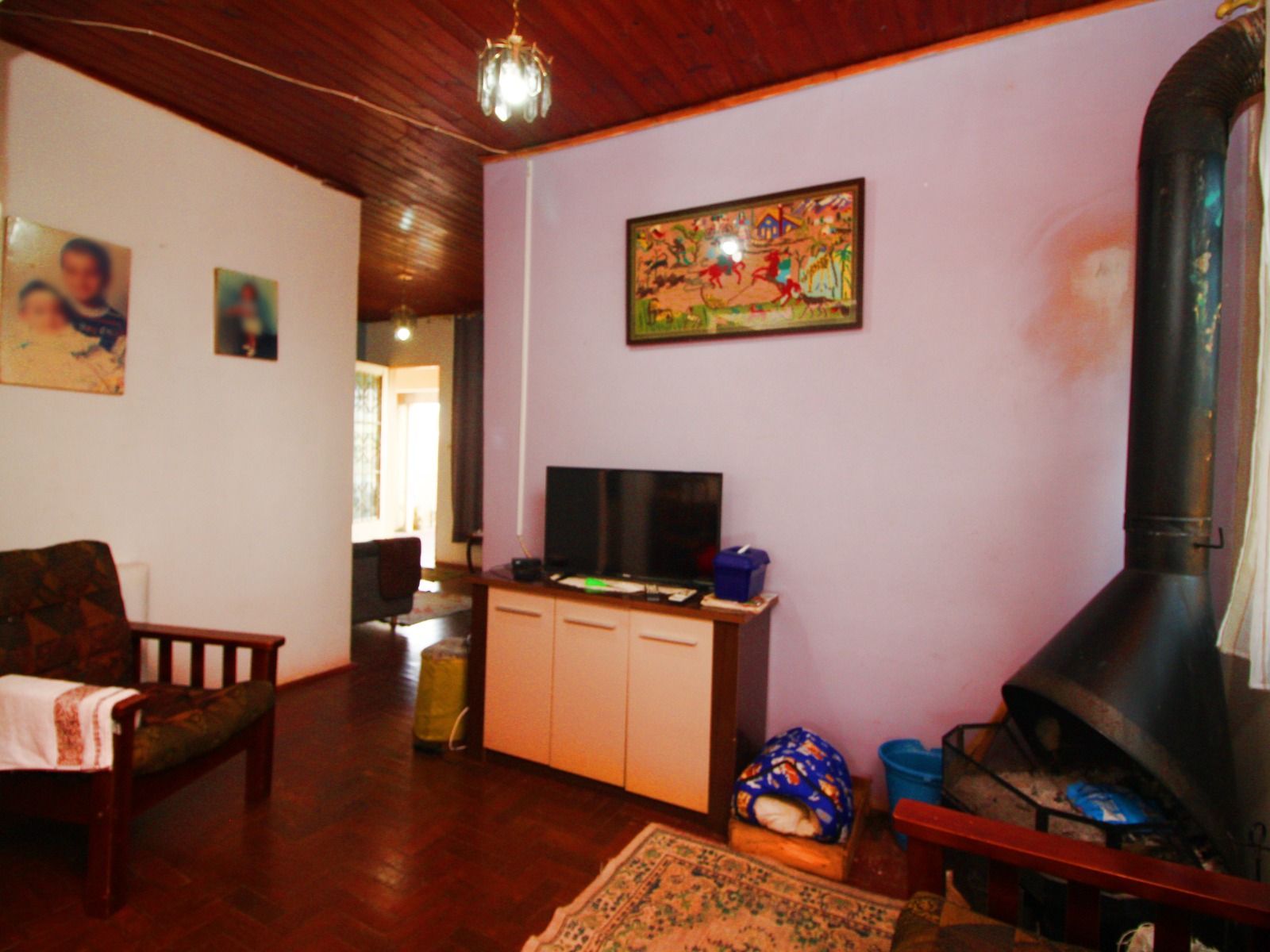 Casa à Venda - 3 Quartos, 2 Vagas - Favila, Alegrete/RS