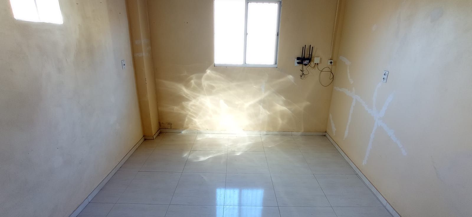Casa para venda com 2 dormitórios e 2 vagas de garagem