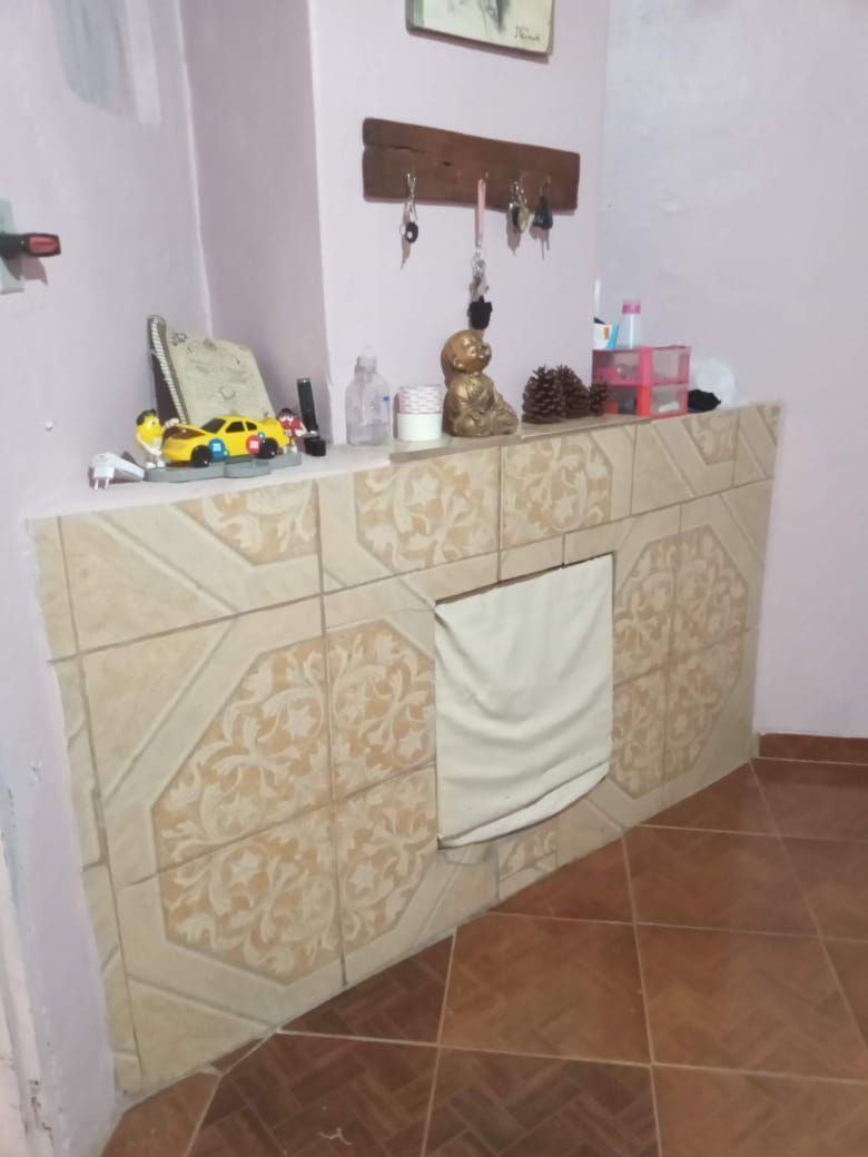 Casa com 2 Dormitórios à venda, por R$ 220.000,00 Casa com 2 Dormitórios à venda, por R$ 220.000,00