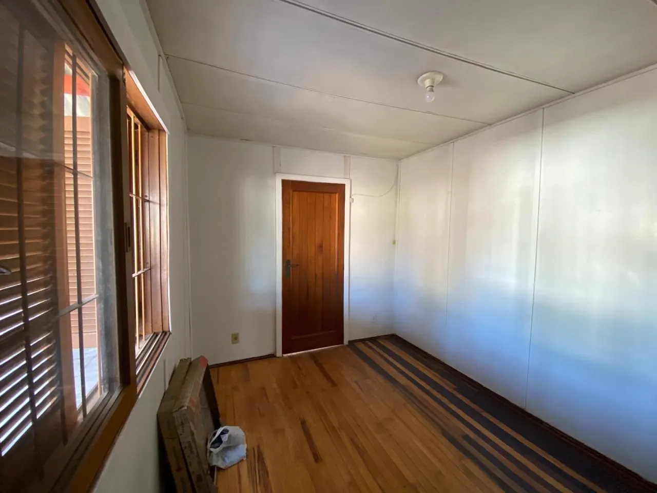 Casa com 4 Dormitórios à venda, 270 m² por R$ 280.000,00 Casa com 4 Dormitórios à venda, 270 m² por R$ 280.000,00