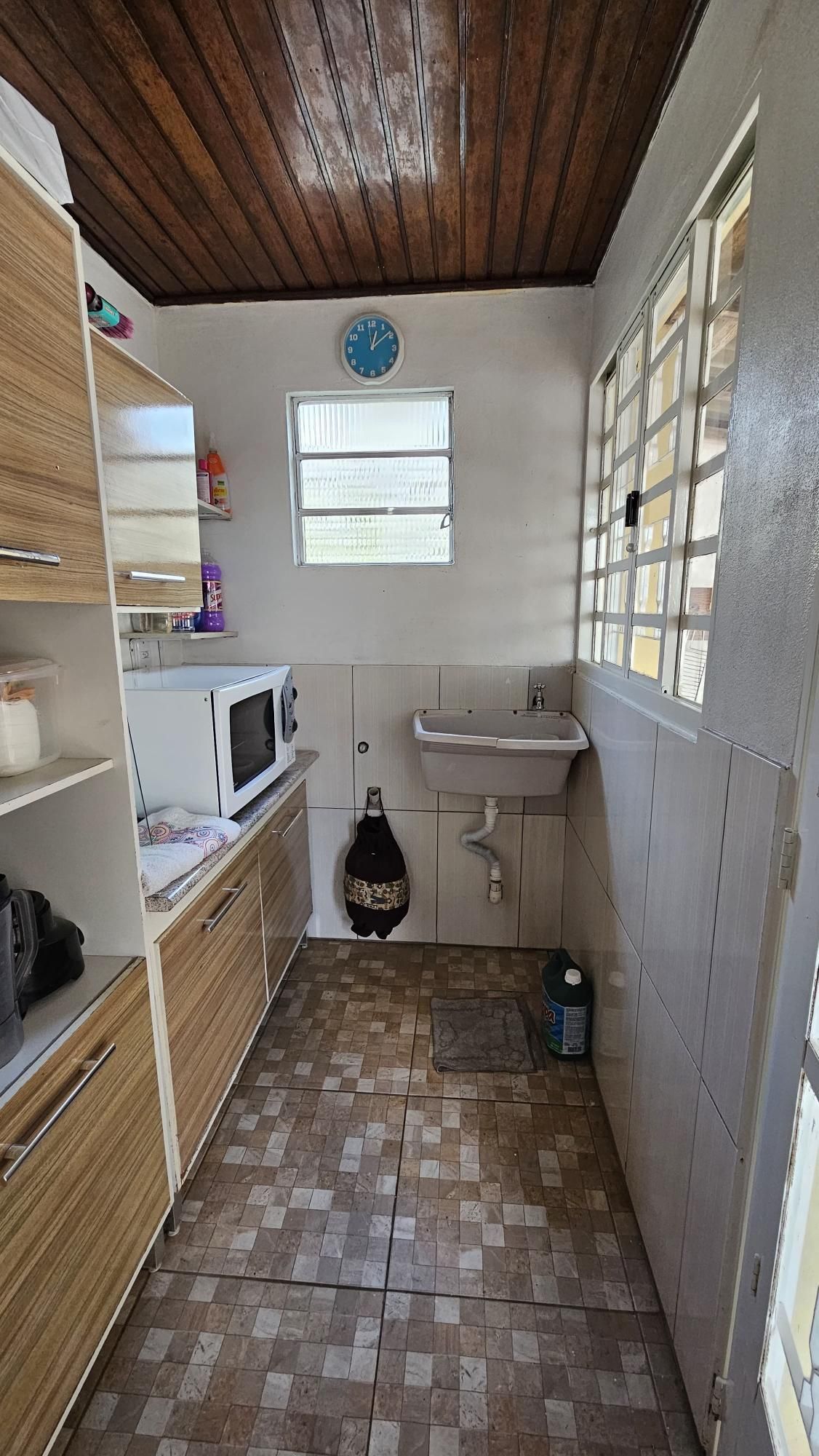 Casa à Venda em Bairro Tranquilo