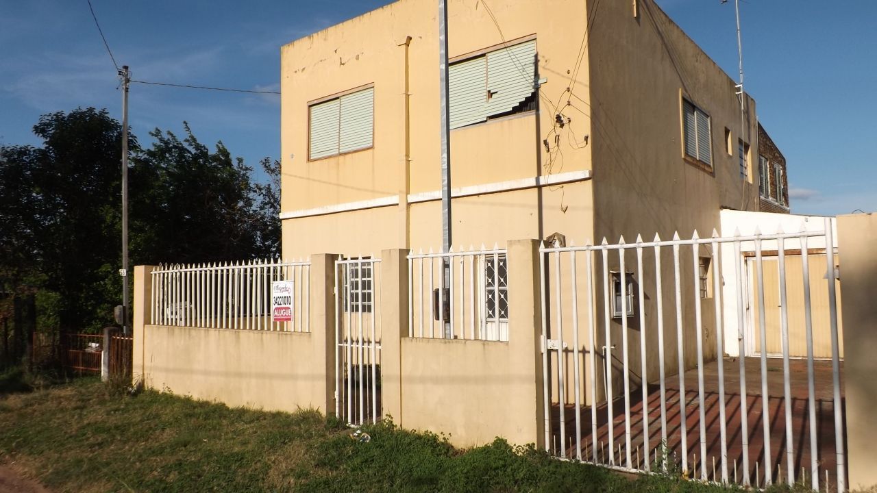 Sobrado à venda  no Centenário - Alegrete, RS. Imóveis