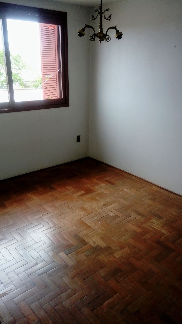 Casa à venda, 8 quartos, 1 suíte, 1 vaga, Cidade Alta - Alegrete/RS