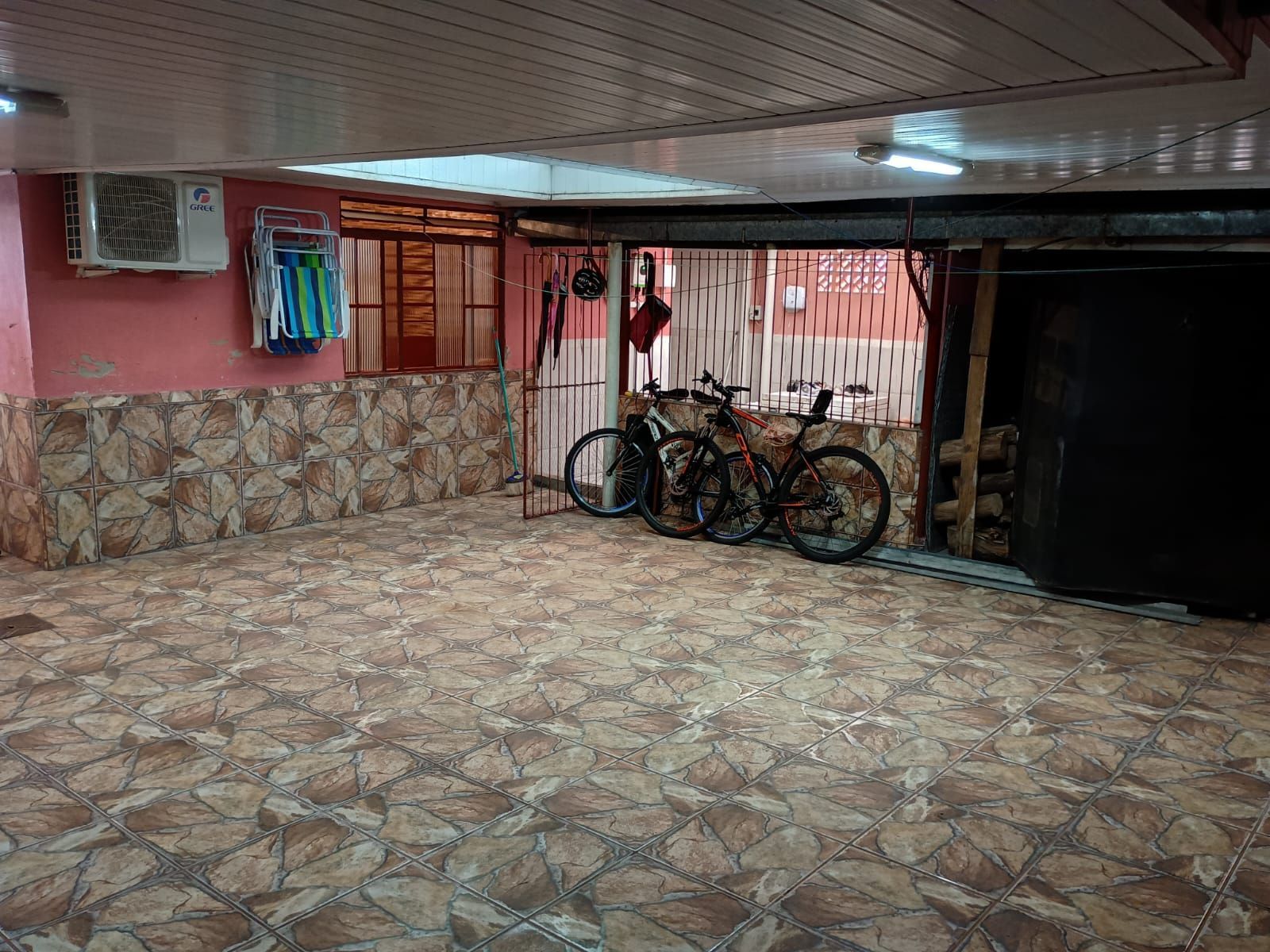 Casa espaçosa para venda na Vera Cruz
