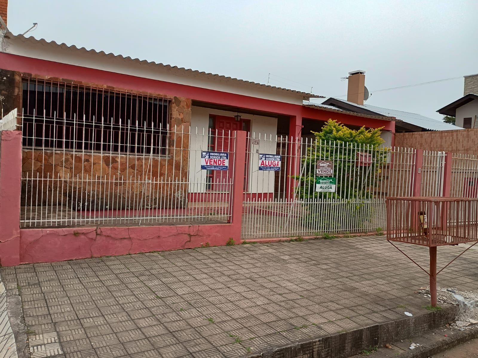 Casa ampla à venda na vila inês – 3 dormitórios, lareira e c