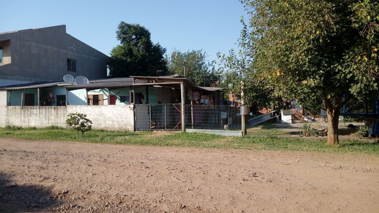 Casa com 3 Dormitórios à venda, por R$ 280.000,00 Casa com 3 Dormitórios à venda, por R$ 280.000,00