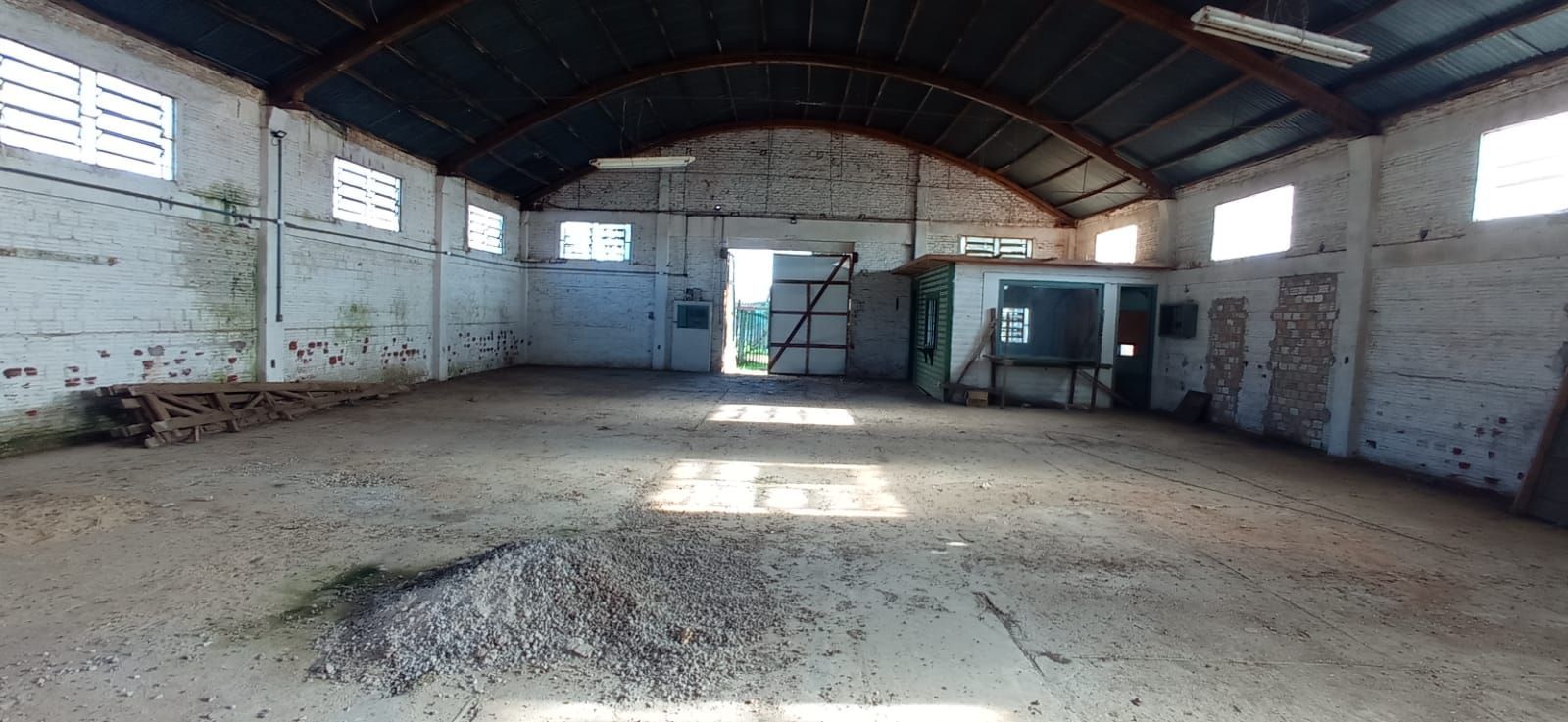 Pavilhão para locação – capão do angico - foto 10