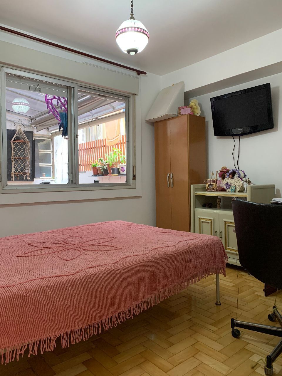 Apartamento com 2 Dormitórios à venda, por R$ 285.000,00 Apartamento com 2 Dormitórios à venda, por R$ 285.000,00