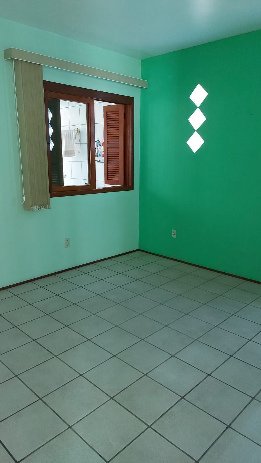 Apartamento com 2 Dormitórios à venda, por R$ 350.000,00 Apartamento com 2 Dormitórios à venda, por R$ 350.000,00